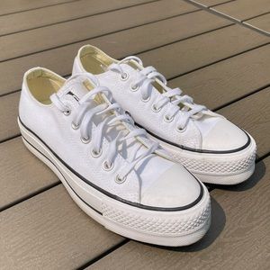 white chuck taylor all star platform converse, size 6 women